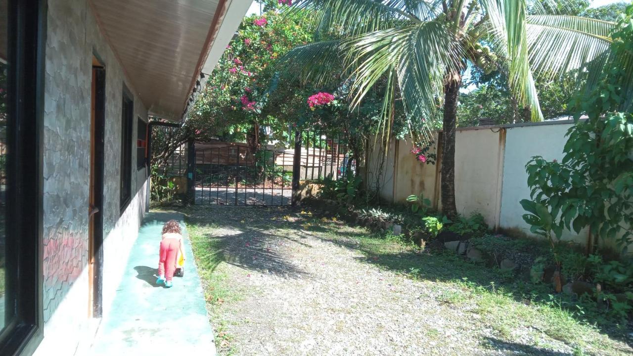 Osa Surf House Hotel Puerto Jimenez Bagian luar foto